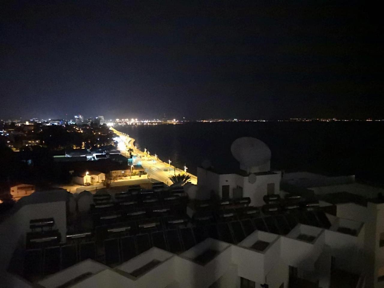 Sea View Holiday Apartment Larnaca Exterior foto